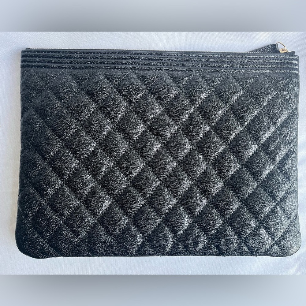 Chanel Medium Boy O’case - Picture 2 of 11